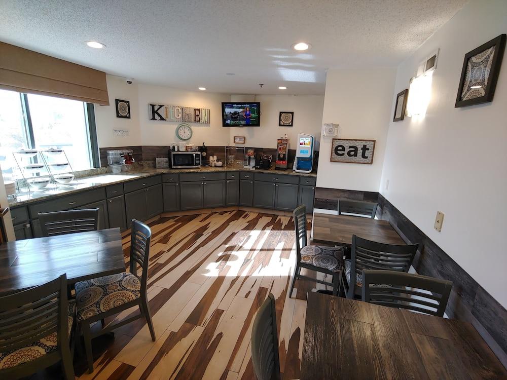 Baymont By Wyndham Fort Collins Eksteriør billede